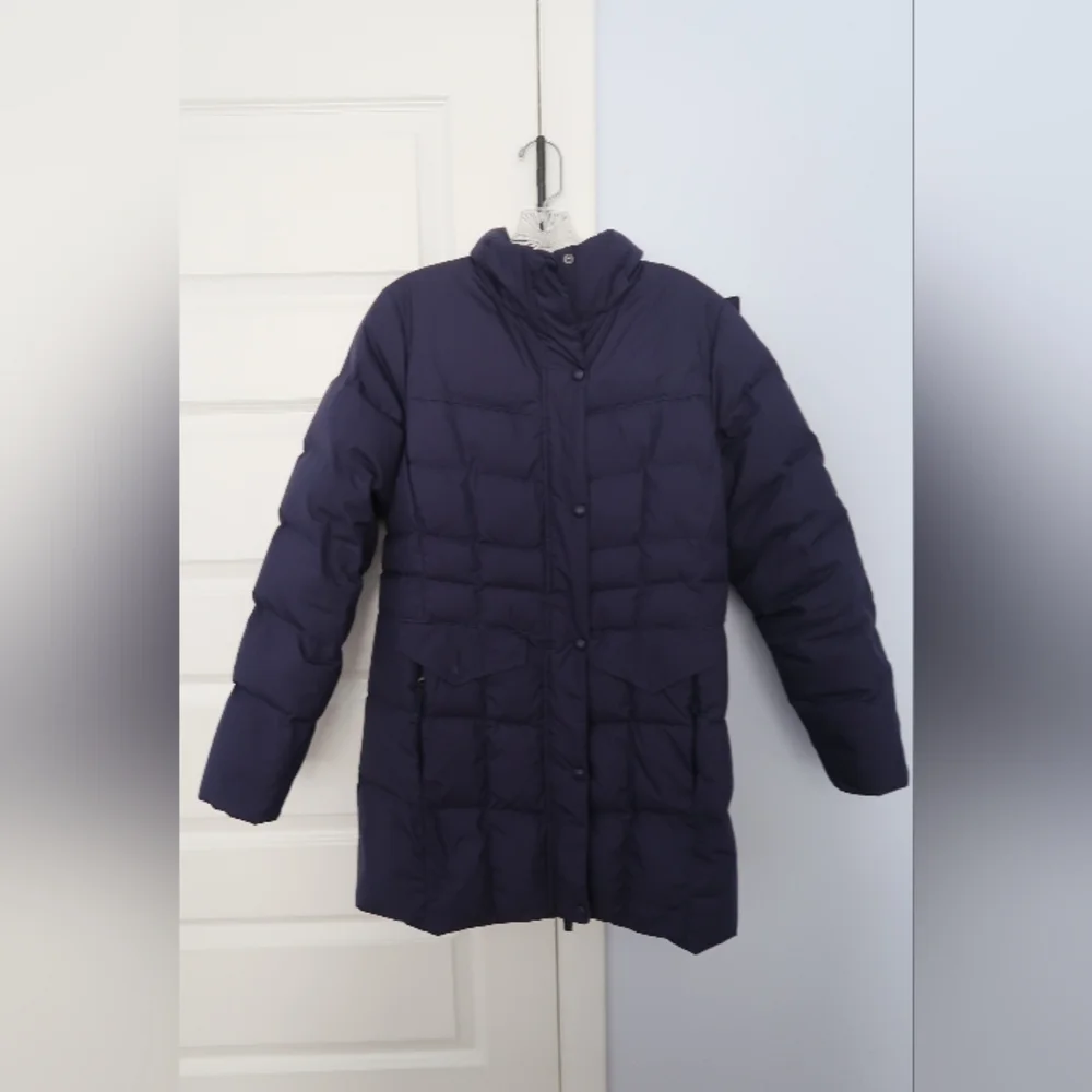 LIKE NEW Women's L.L. Bean Down Puffer Coat Navy Blue Size Small - Picture 1 of 6